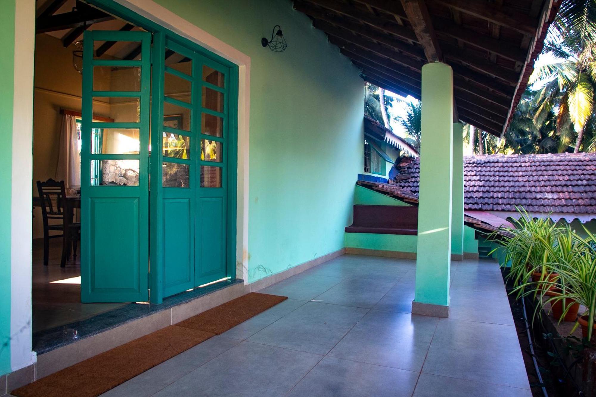 The Bungalow Bogmalo An 1880 Indo Portuguese Heritage Beach Villa South Goa Exterior foto