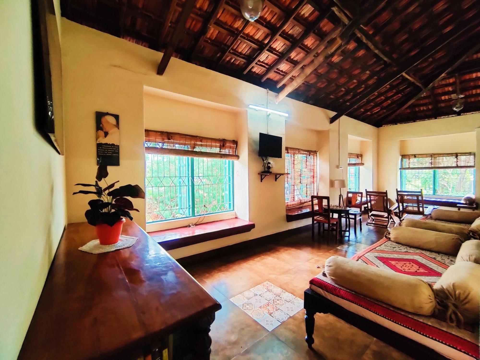 The Bungalow Bogmalo An 1880 Indo Portuguese Heritage Beach Villa South Goa Exterior foto